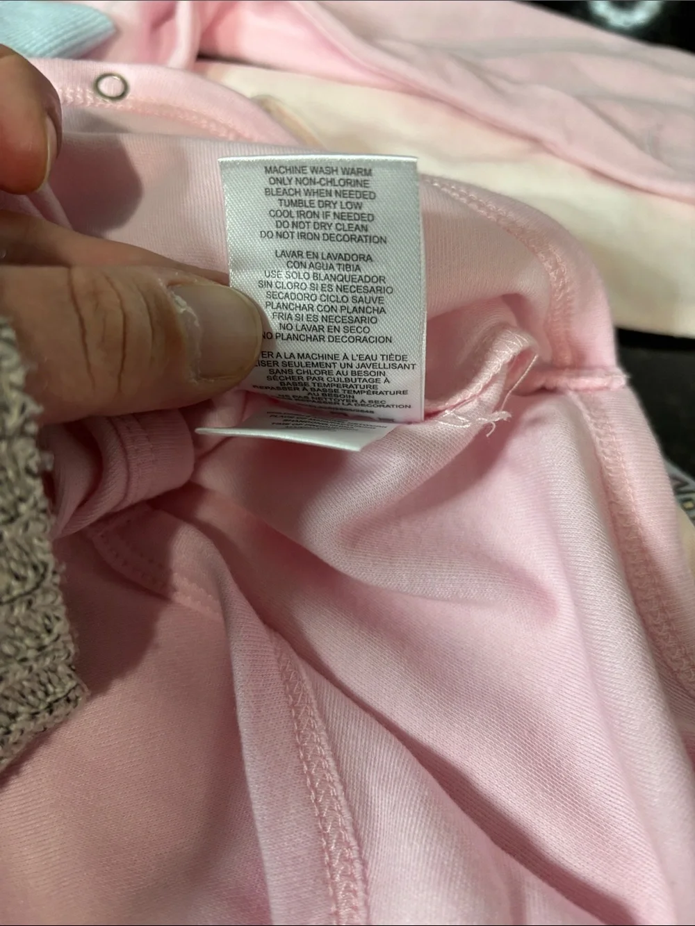 DISNEY Baby NWT 4-piece set, crew sweatshirt, matching pants, 2 bodysuits